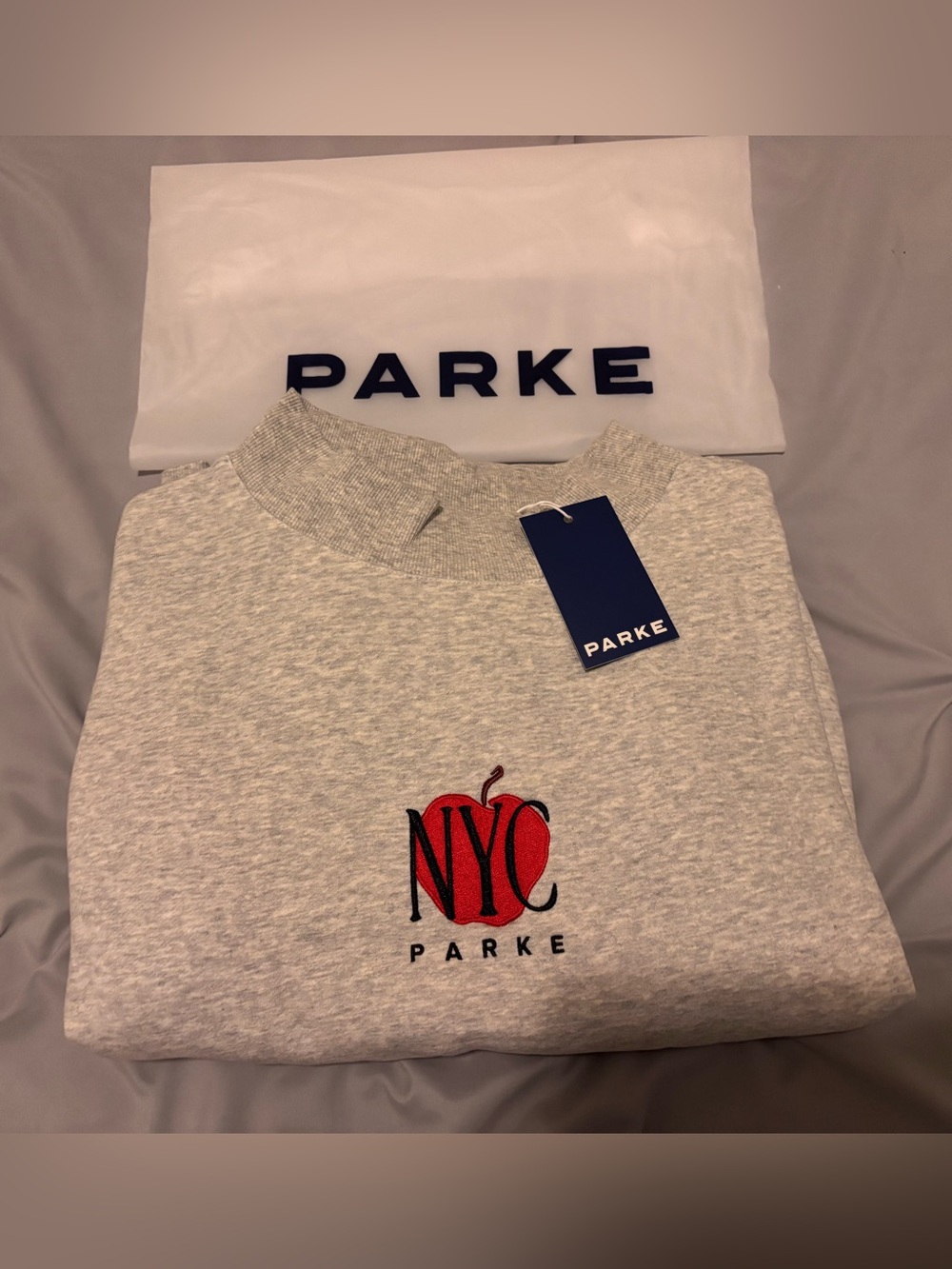 Parke NYC Pop Up Gray Big Apple NYC Mockneck Sweatshirt S/M NEW 2026